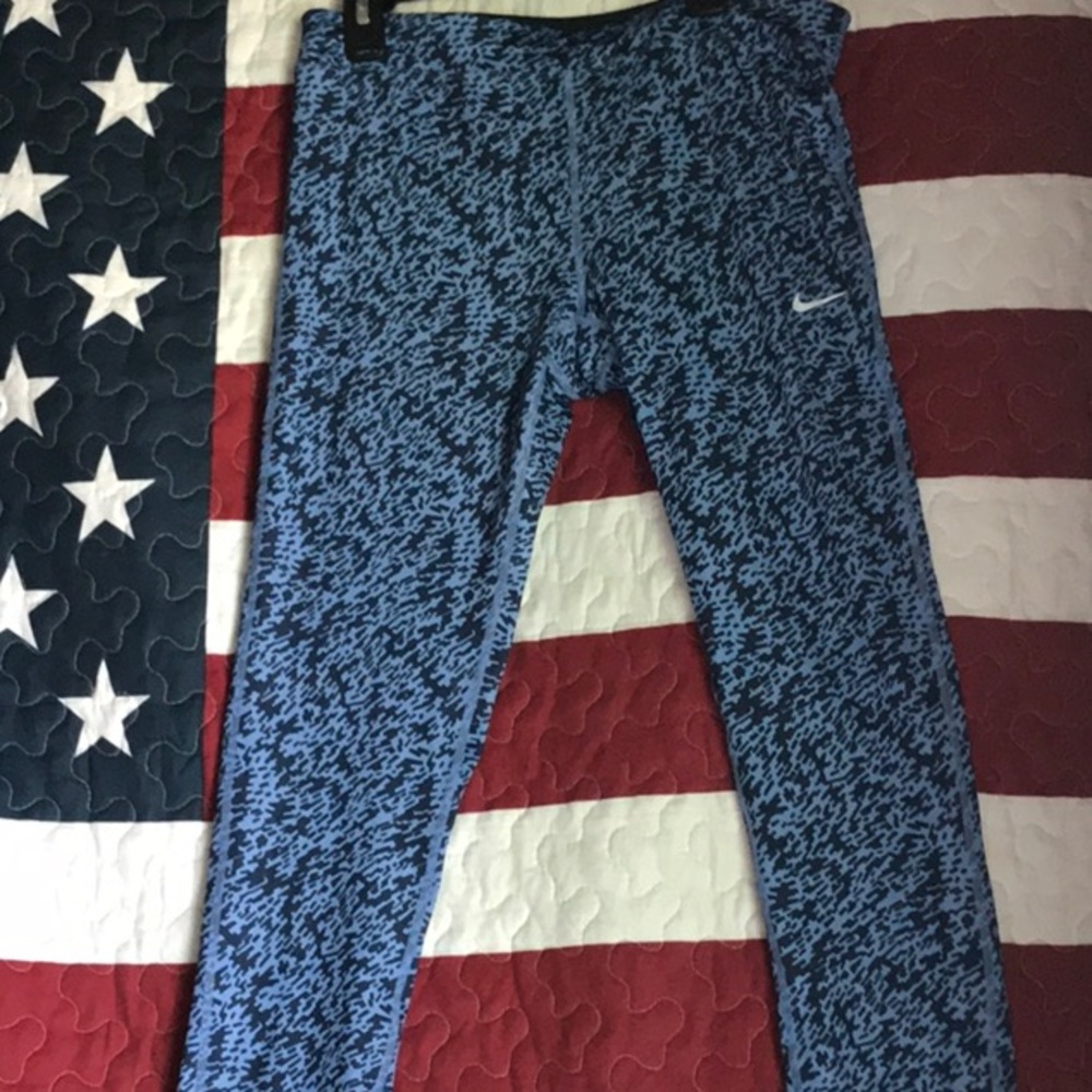 Nike Bottom - Picture 1 of 4